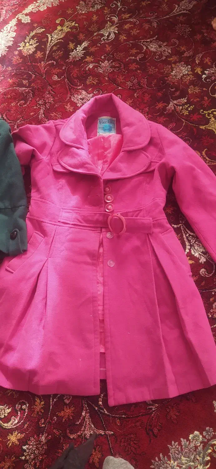 پالتو زنانه بسیار گرم در حد نو جنس فوتر خارجی|لباس|سنندج, |دیوار