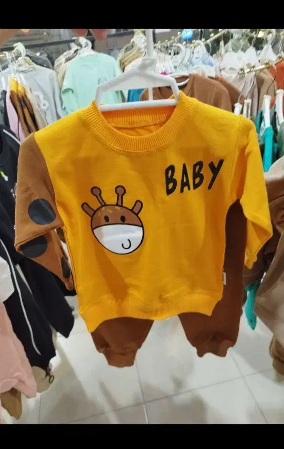 لباس بچگانه|کفش و لباس بچه|مرند, |دیوار