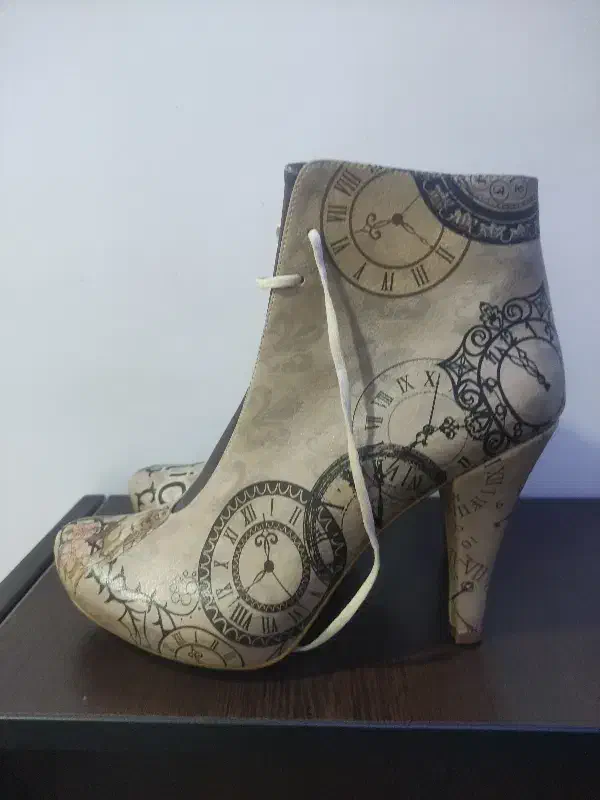 کفش زنانە نیم بوت|کیف، کفش، کمربند|بوکان, |دیوار