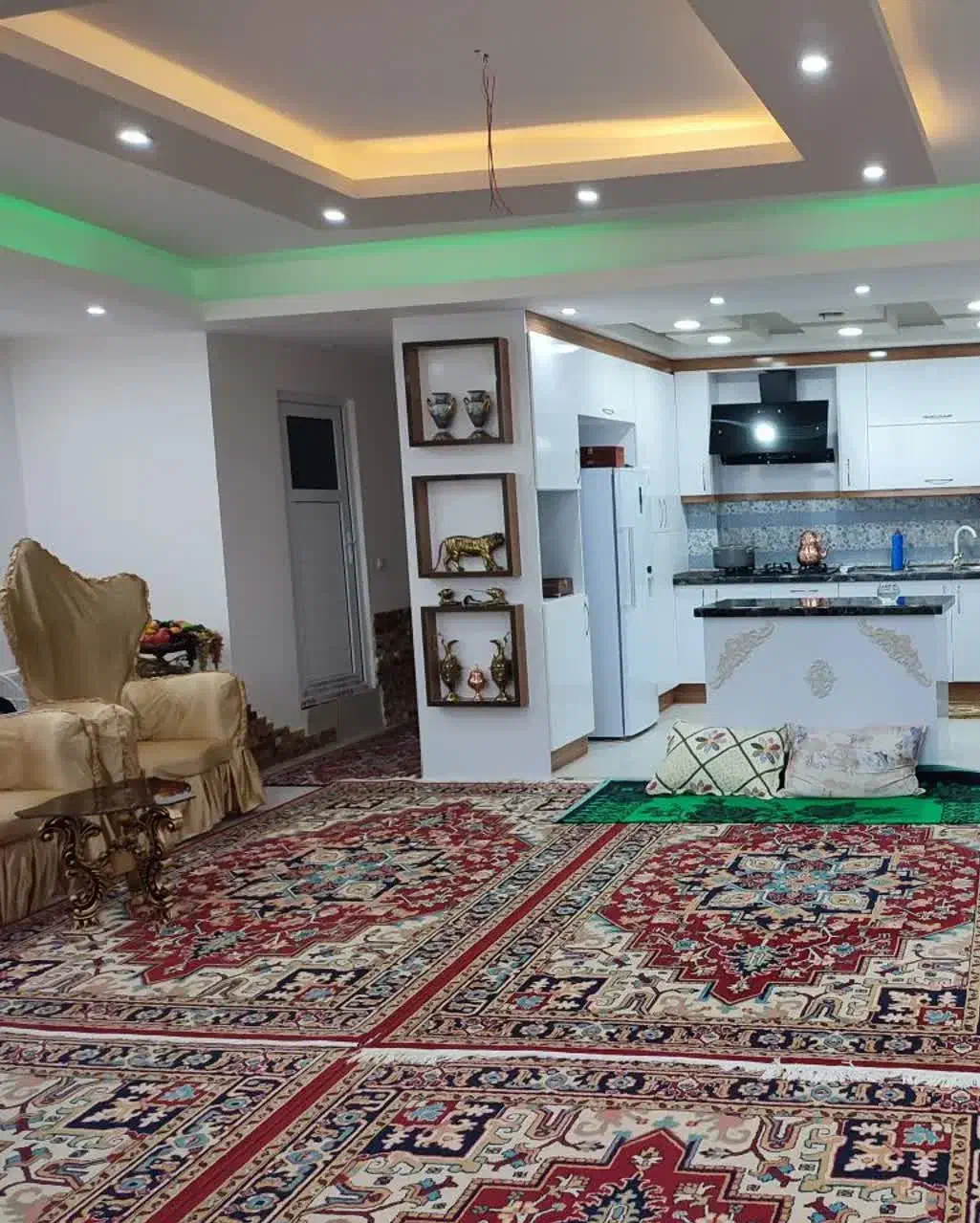 اجاره تمام رهن آپارتمان ۱۱۰ متری تک واحدی|اجارهٔ آپارتمان|مراغه, |دیوار