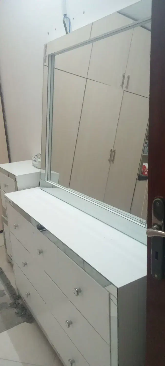 سرویس خواب|تخت و سرویس خواب|مشهد, امام رضا (ع)|دیوار