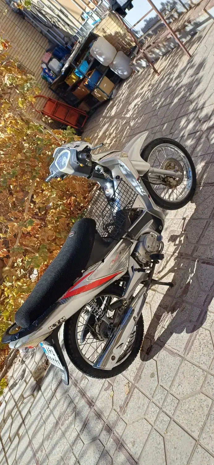 موتورمدل ۹۰لیزری|موتورسیکلت|شاهین‌شهر, شهرک گلدیس|دیوار