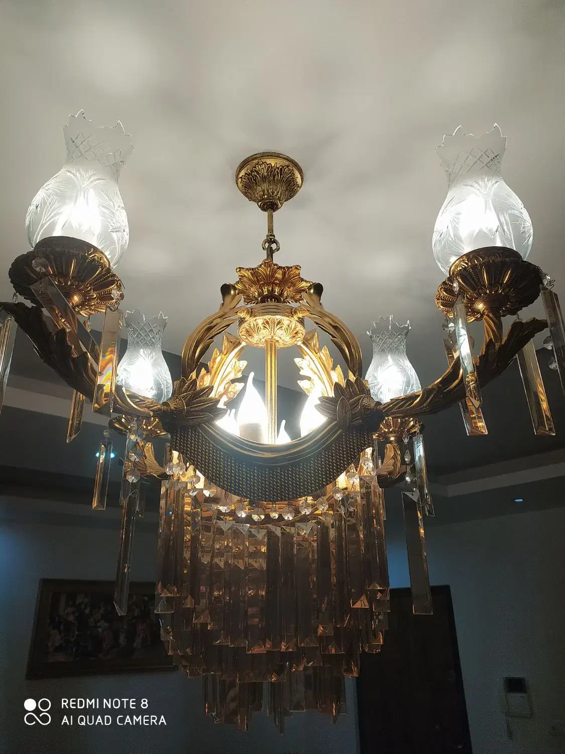 میز تیوی  لوستر|لوستر و چراغ آویز|بابل, |دیوار