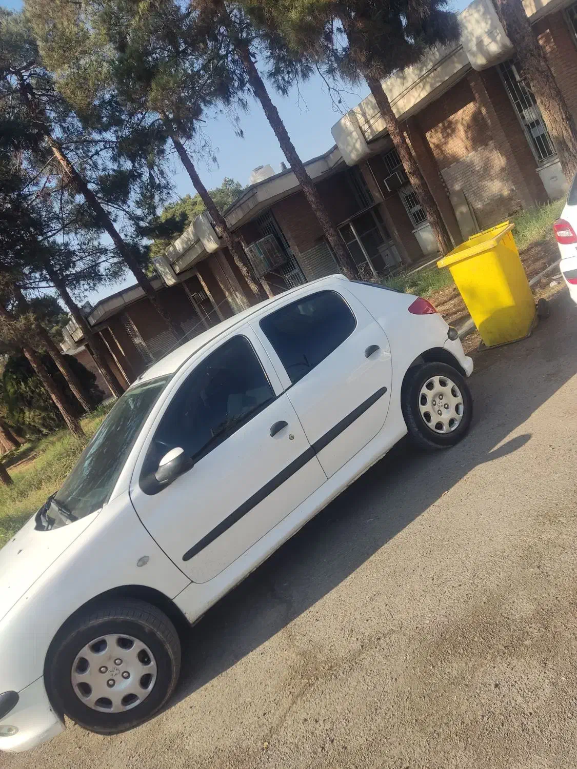 206 تیپ پنج|خودرو سواری و وانت|تهران, فلسطین (میدان انقلاب)|دیوار