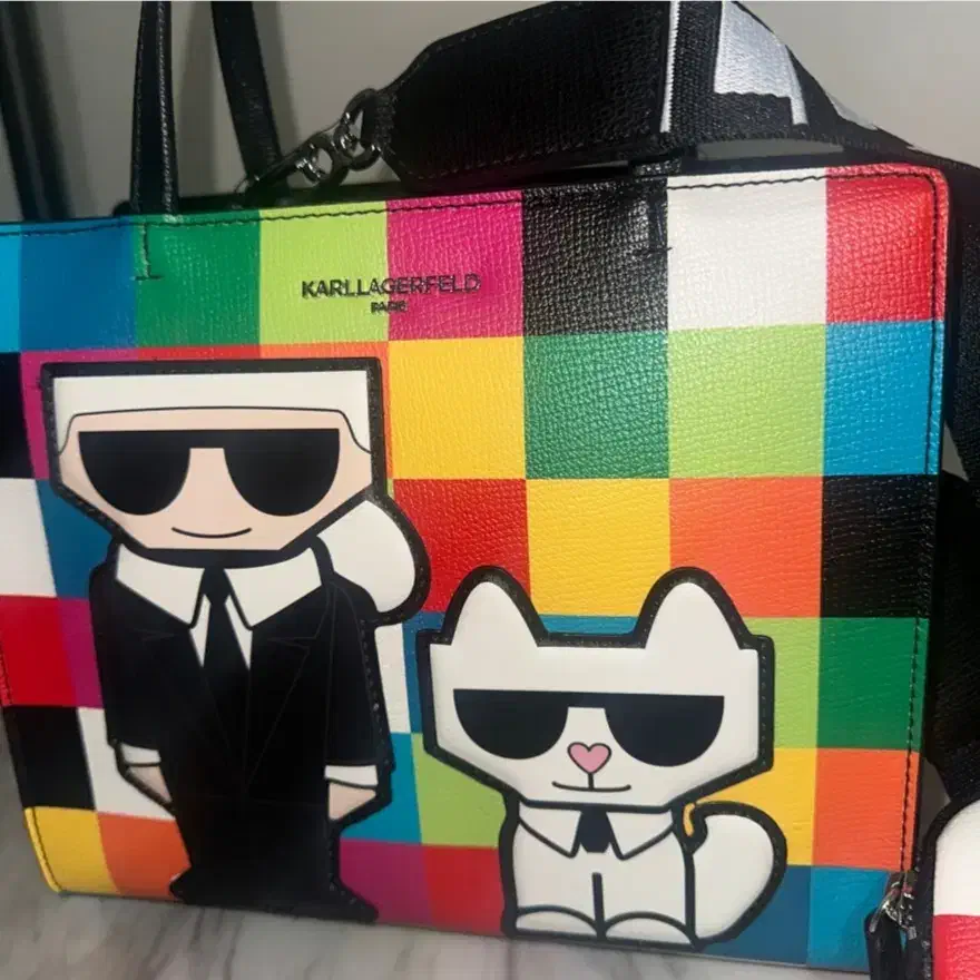 کیف رو دوشی برند کارل لاگرفلد پاریس اصل|کیف، کفش، کمربند|فردیس, فردیس|دیوار