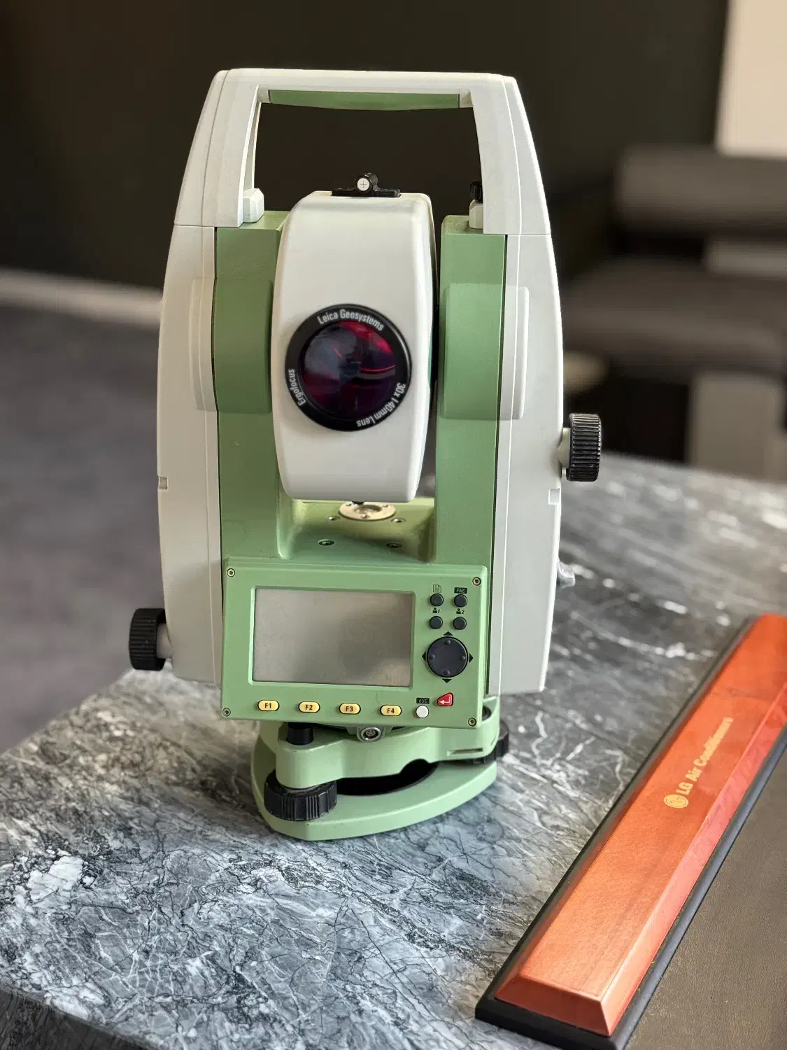 توتال استیشن دوربین نقشه برداری لایکاts02|ماشینآلات صنعتی|تهران, توحید|دیوار