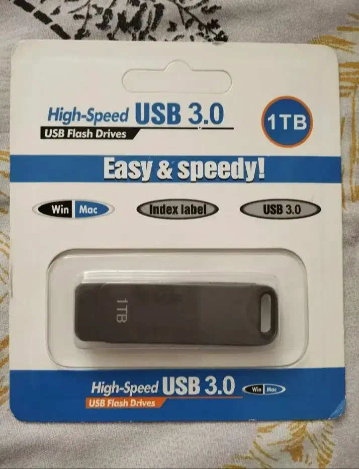 فلش 1 ترابایت اصل امریکایی(از دبی برام آورده شده)|لوازم جانبی موبایل و تبلت|محمدیه-قزوین, |دیوار