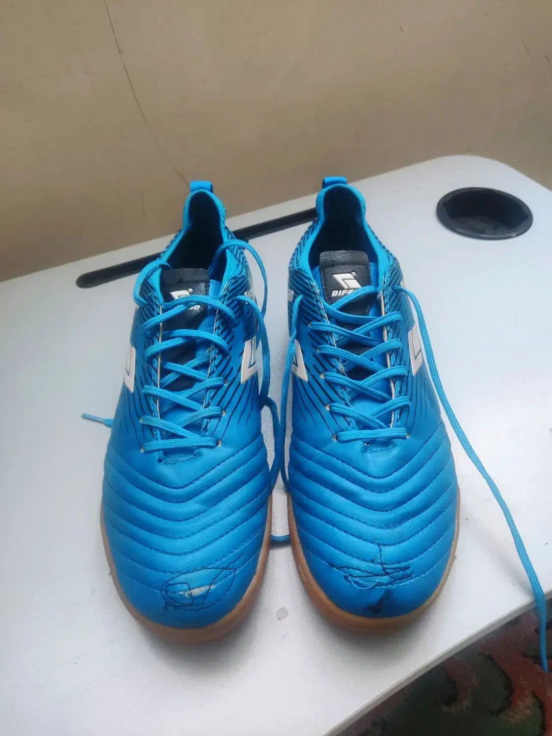 کفش سالنی ورزشی دیفانو|کیف، کفش، کمربند|تهران, یاخجی آباد|دیوار