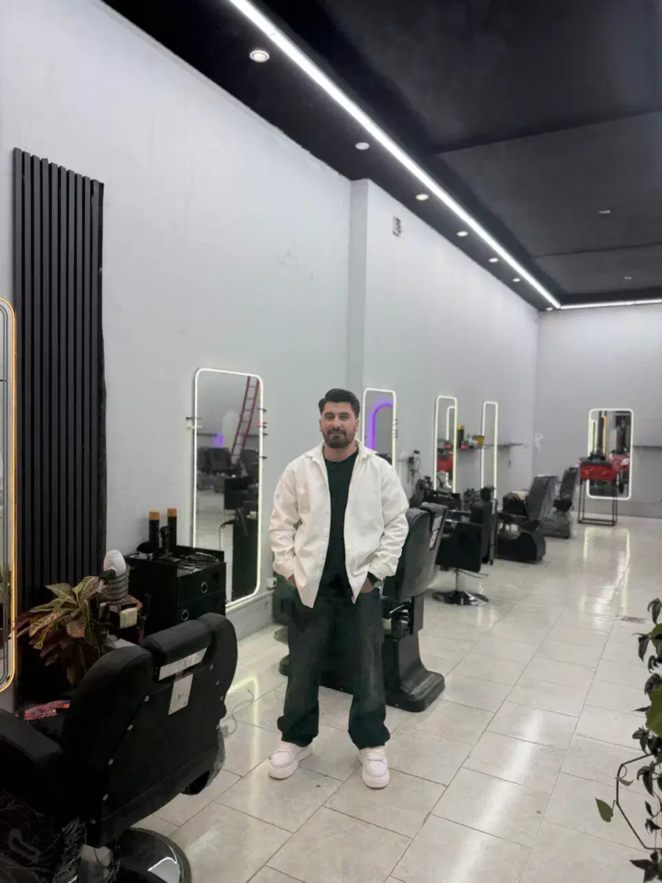 آموزش آرایشگری مردانه همراه با مدرک و مدل زنده|خدمات آموزشی|کازرون, |دیوار