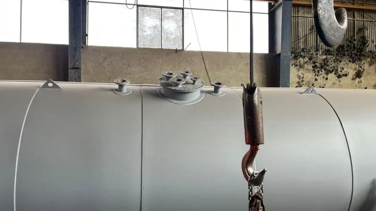 مخزن جایگاه سوخت پمپ بزین شرکت نفتی|ماشینآلات صنعتی|شیراز, نجم آباد|دیوار