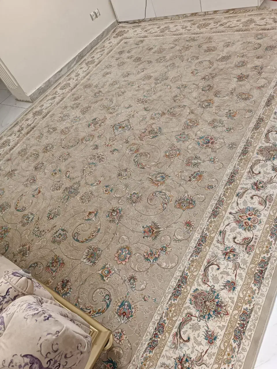 ۲تخته فرش در حد نو نو هم شکل|فرش|تهران, آبشار تهران (دریاچه)|دیوار