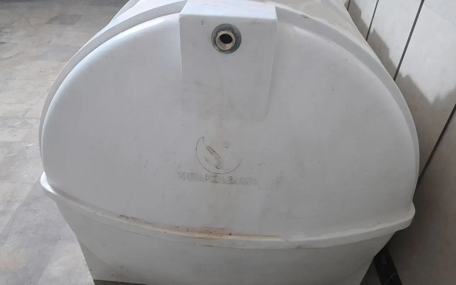 فروش دوعدد مخزن (تانکر)آب شرب   ۲۰۰۰  لیتری درحد|مصالح و تجهیزات ساختمان|بومهن, |دیوار