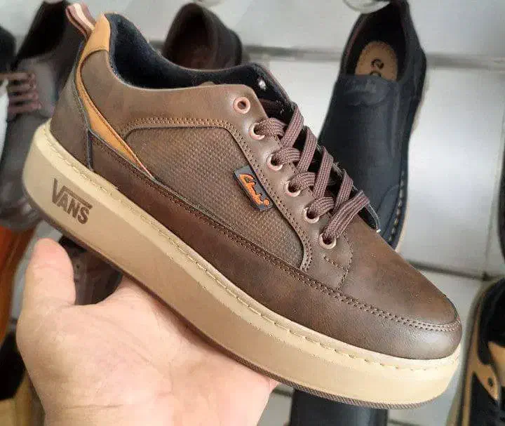 پستایی ساز و تولیدی کفش|استخدام صنعتی، فنی، مهندسی|اصفهان, عمان سامانی|دیوار