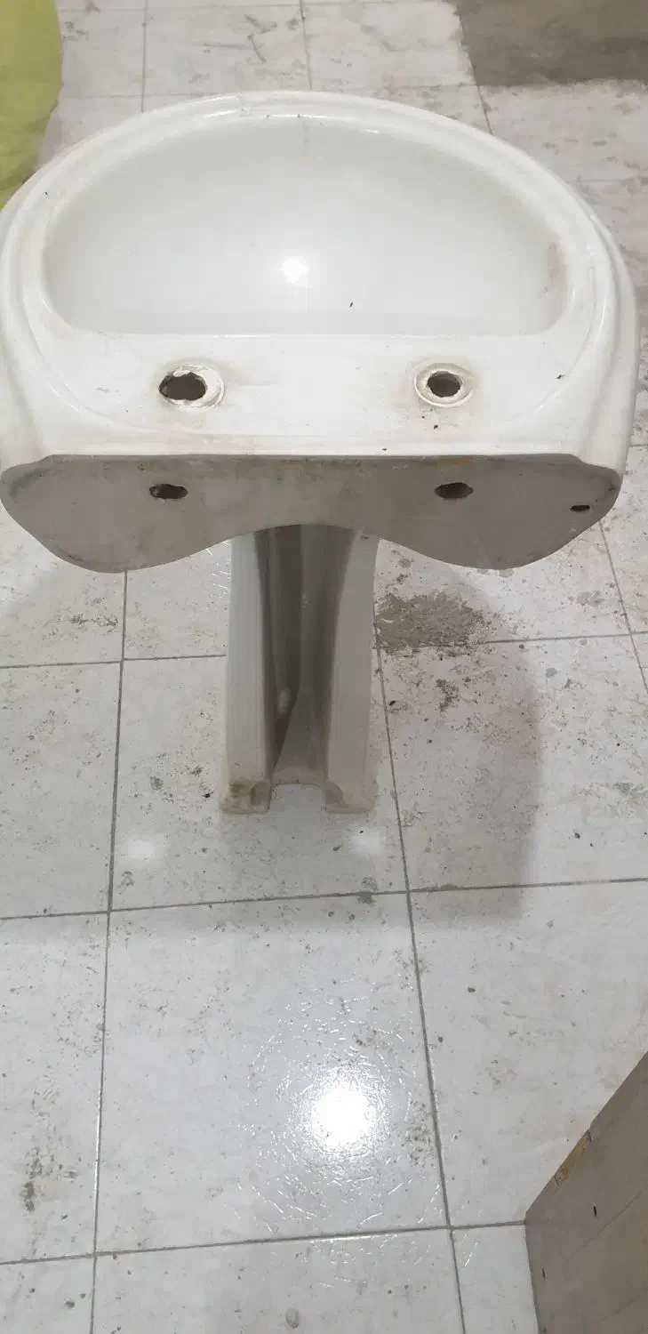 روشویی بزرگ  سالم درحمیدیان مسجد امام رضا|لوازم سرویس بهداشتی|رشت, پاره بیجار|دیوار