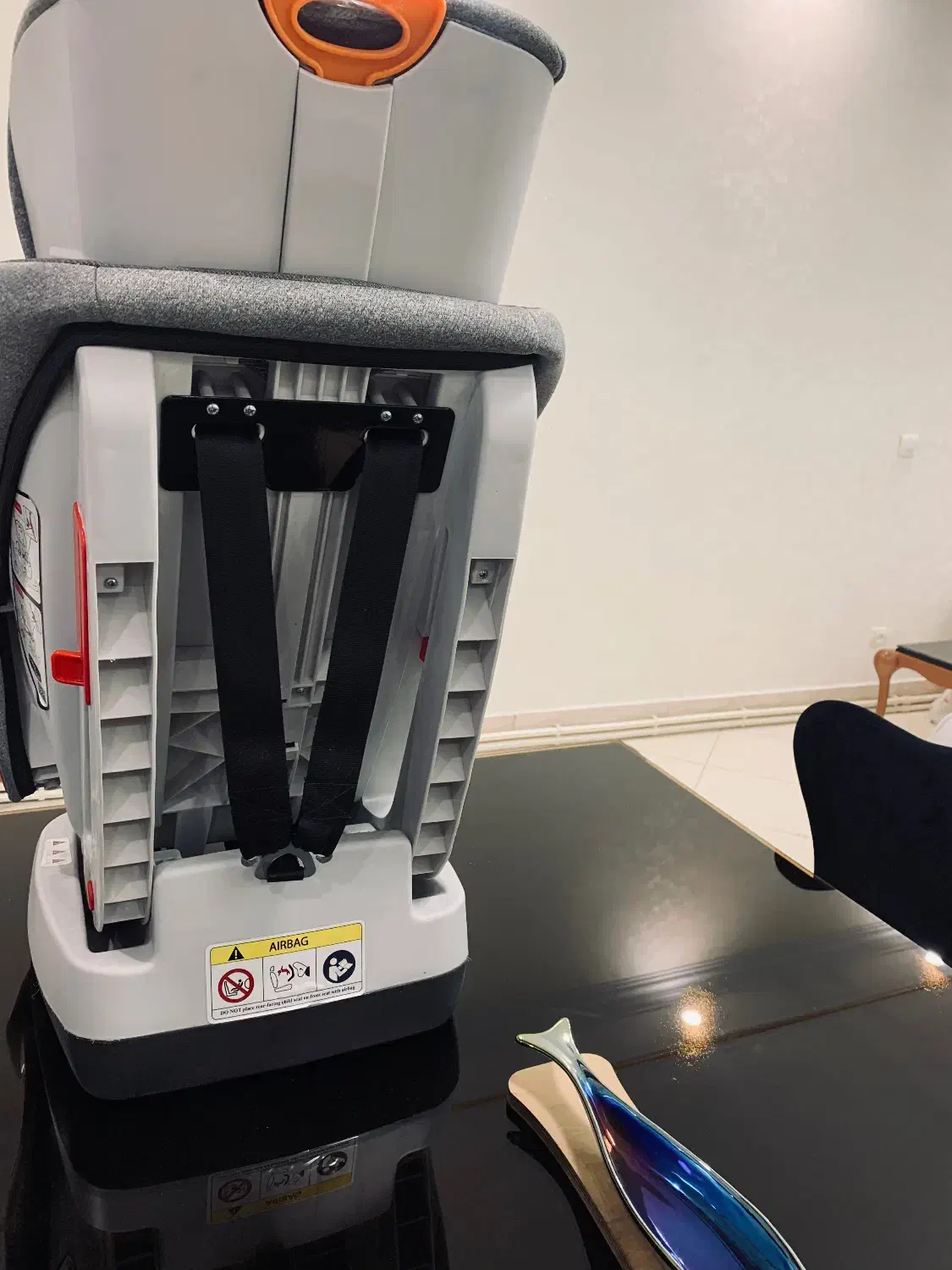 صندلی ماشین آکبند|تخت و صندلی بچه|نظرآباد, رسالت|دیوار