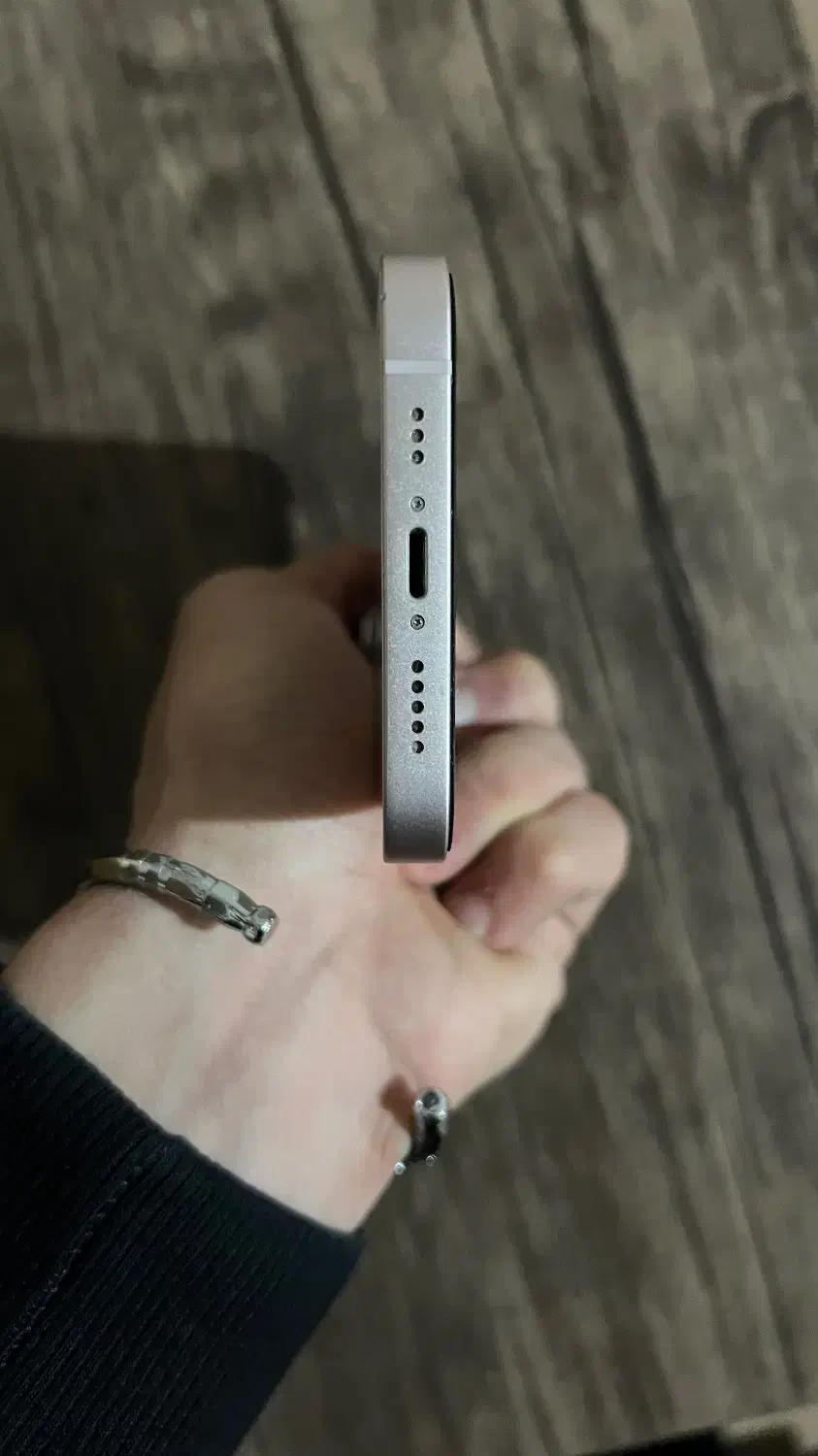 فروش یک عدد ایفون ۱۳ نرمال خیلی تمیز و درحد|موبایل|گرگان, |دیوار