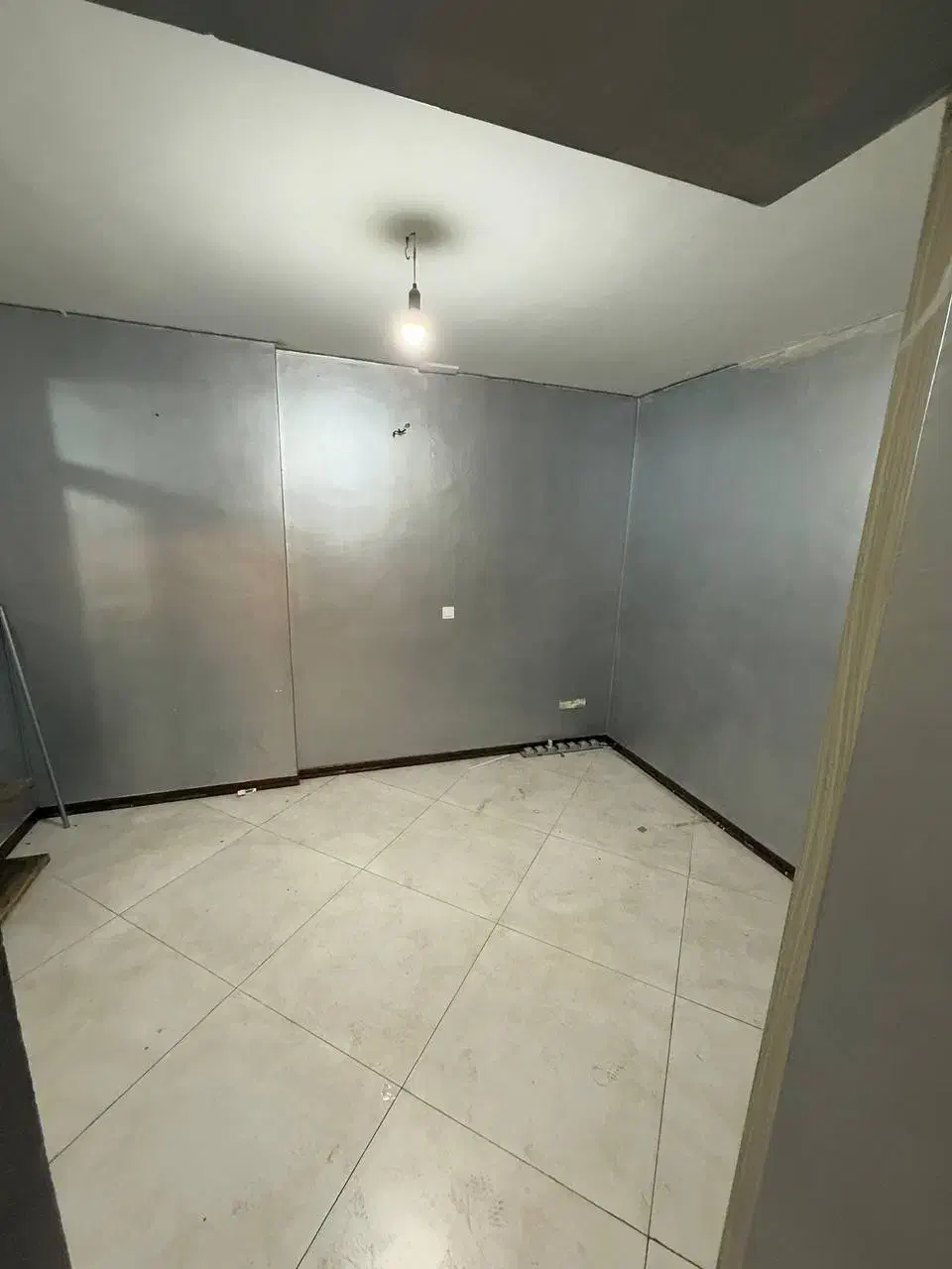 اجاره اتاق تو سالن مجهز|اجارهٔ دفتر کار، اتاق اداری، مطب|تهران, مینای جنوبی|دیوار