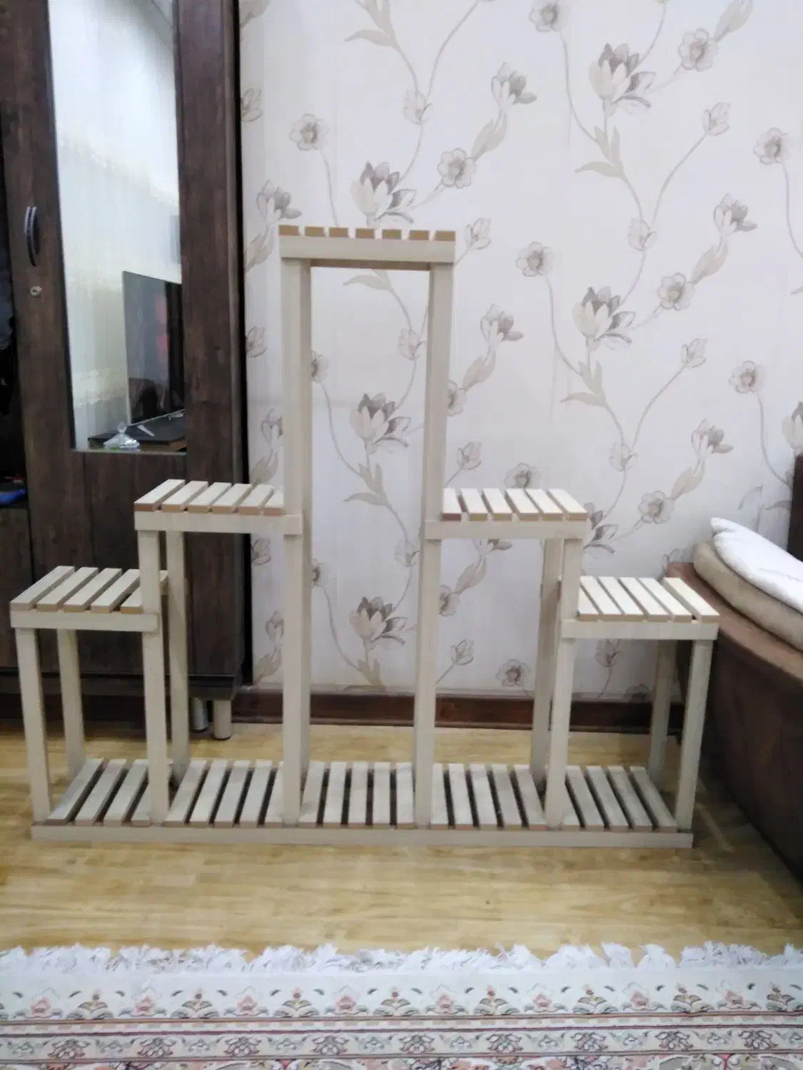 استند گل و گلدان|گل و گیاه طبیعی|شیراز, شهرک مهدیه|دیوار