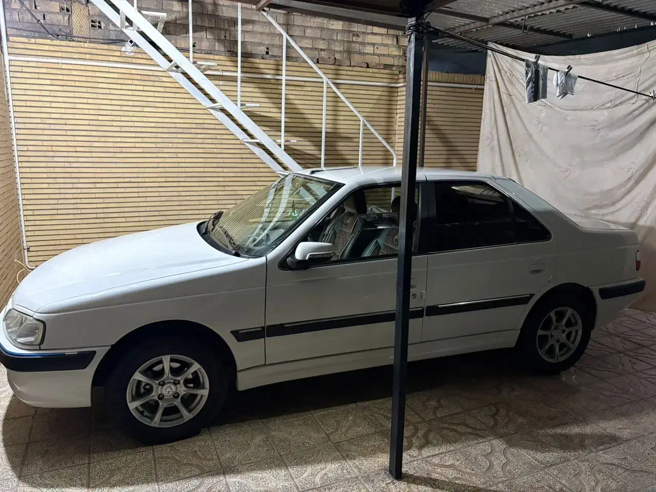 پارس۴۰۲ نیمه سفارشی|خودرو سواری و وانت|بم, |دیوار