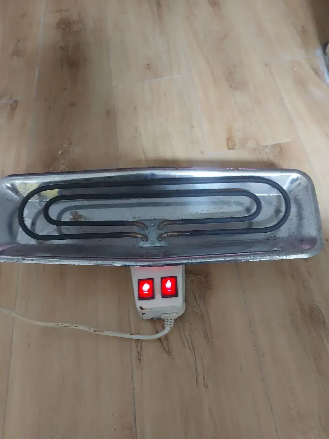 کرسی اصل با گرمایش عالی|بخاری، هیتر، شومینه|بندر انزلی, تهران|دیوار