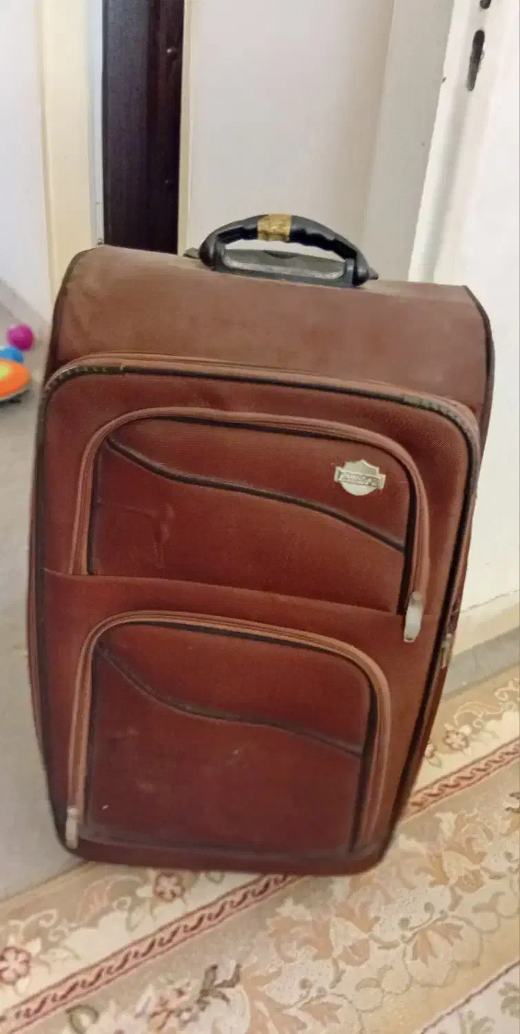چمدان سایز بزرگ|کیف، کفش، کمربند|بندرعباس, |دیوار