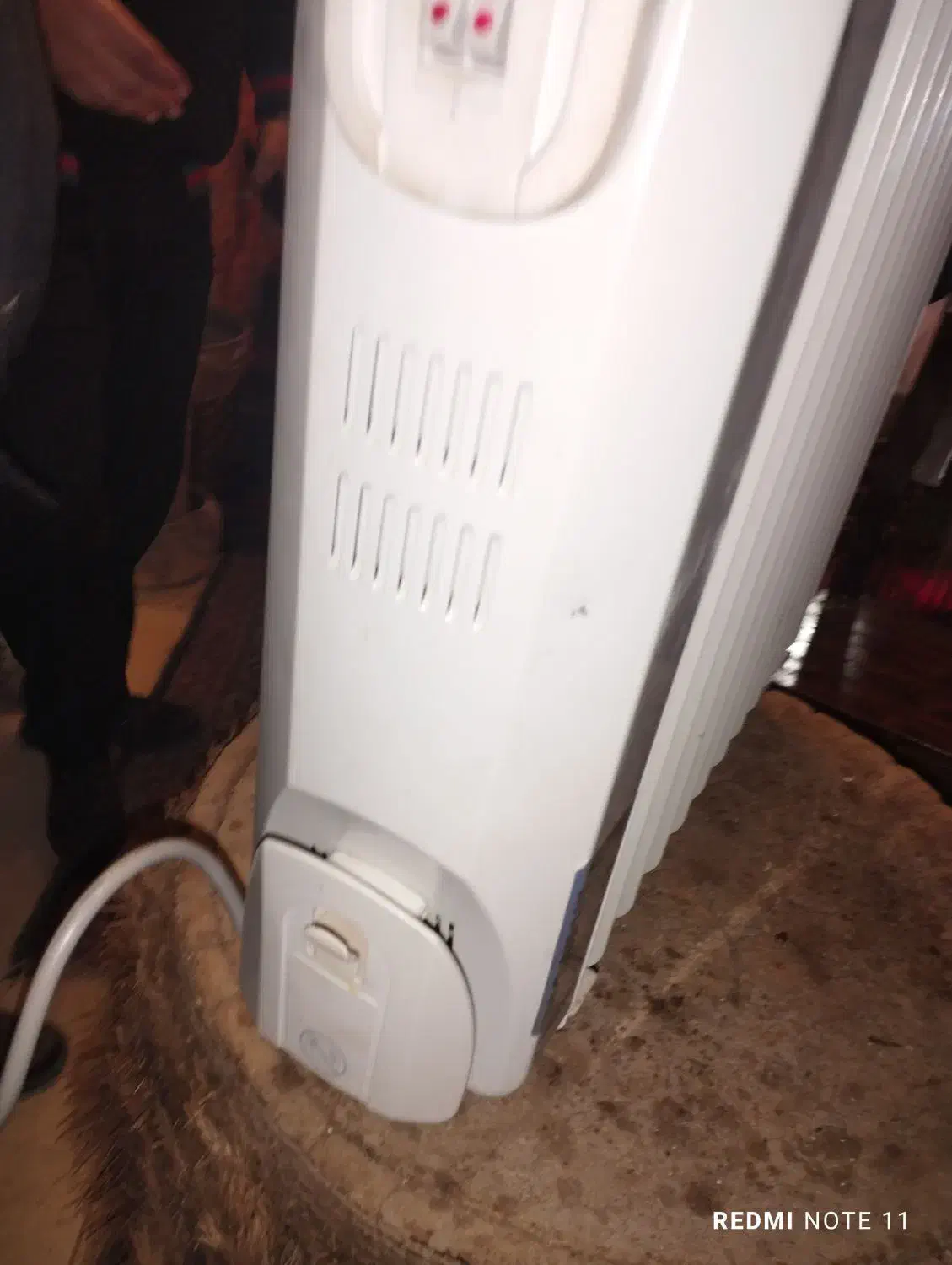 بخاری برقی رادیاتوری|بخاری، هیتر، شومینه|کرمان, |دیوار