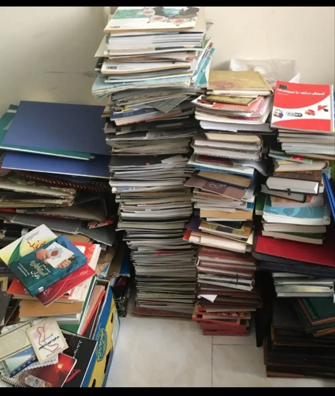کتاب کاغذ باطله روزنامه|لوازم التحریر|کرج, عظیمیه|دیوار