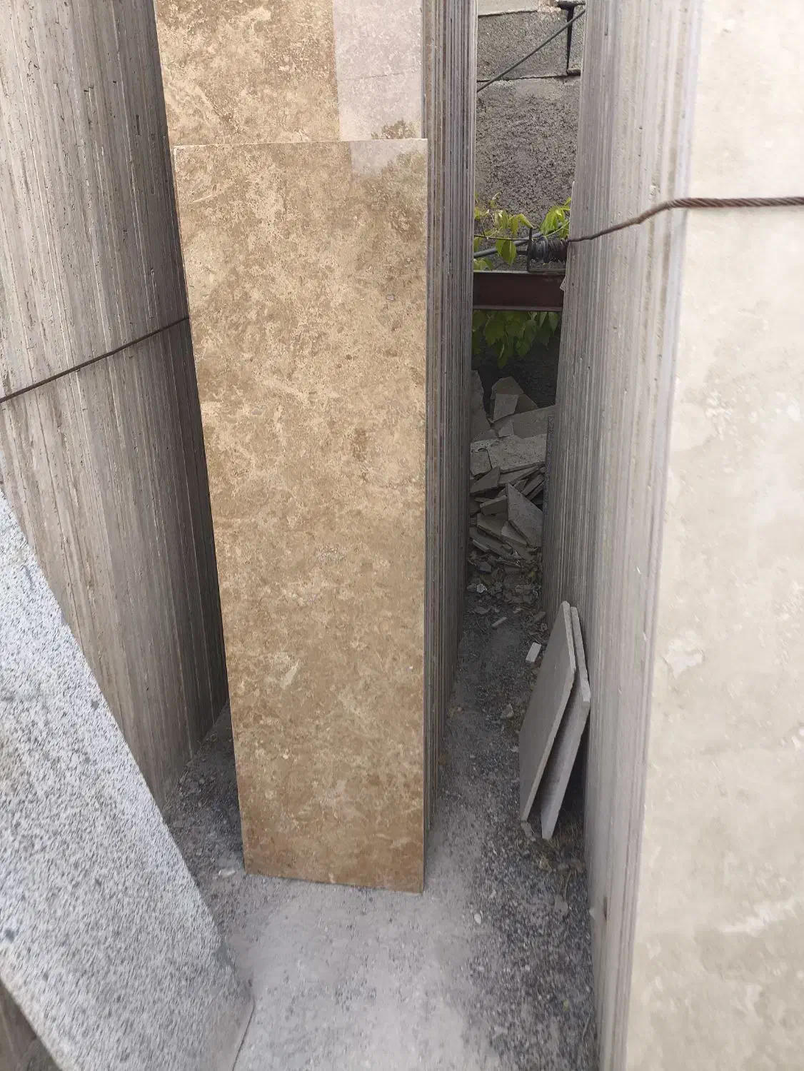 کارگر کاشیکار|استخدام معماری، عمران و ساختمانی|کرمانشاه, |دیوار