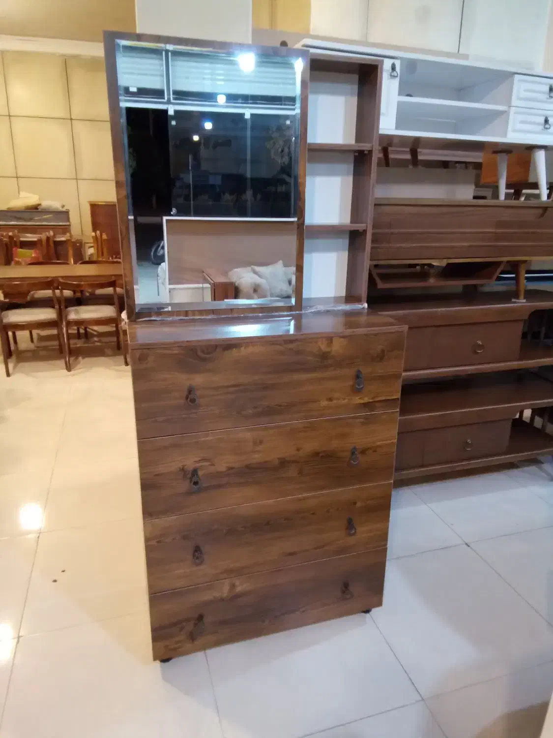 دراور با آینه ریلی|جاکفشی، کمد، دراور|تربت‌حیدریه, شهید بهشتی|دیوار