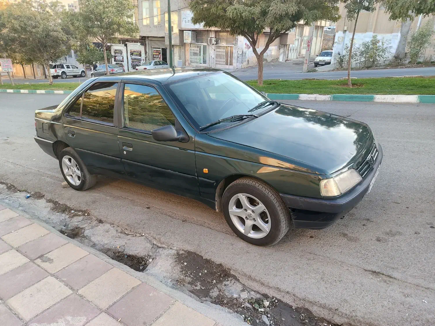 پژو ۴۰۵ مدل 82|خودرو سواری و وانت|کرمانشاه, |دیوار