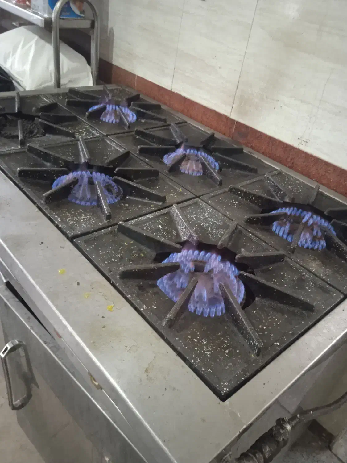 تعمیرات تخصصی انواع اجاق گاز و بخاری  گازی|خدمات پیشه و مهارت|نیشابور, پنجراه|دیوار