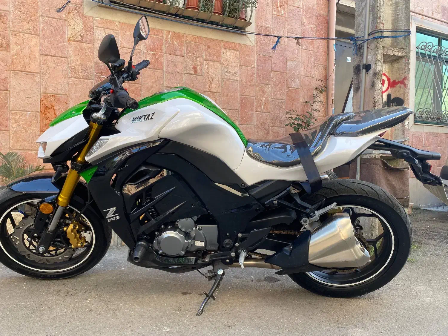 فوش موتورz1000|موتورسیکلت|رشت, تازه آباد|دیوار