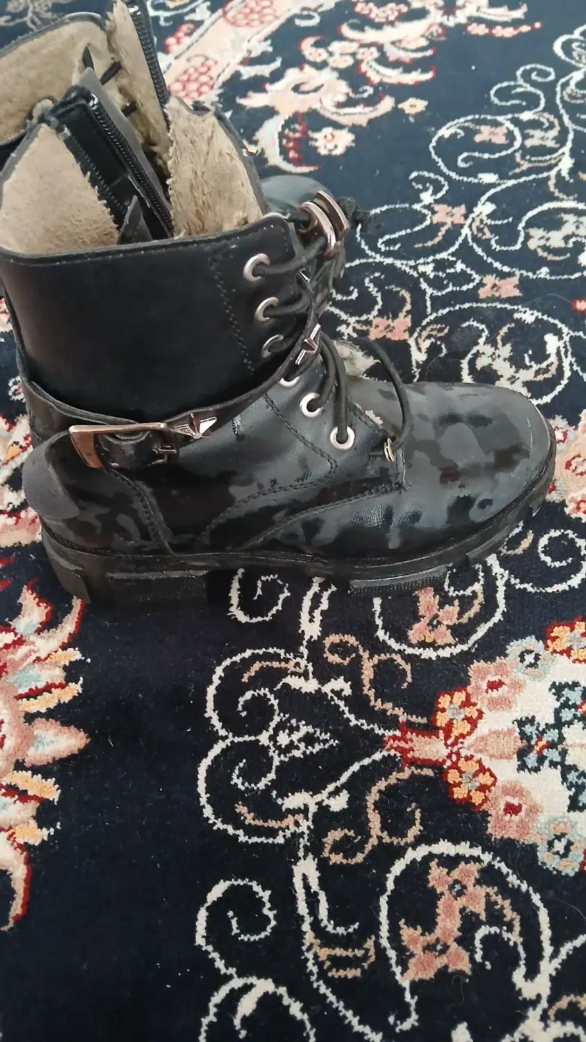 بوت دخترونه|کفش و لباس بچه|بروجرد, |دیوار