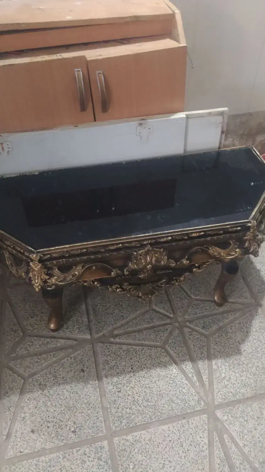 اینه|آینه|ابهر, |دیوار