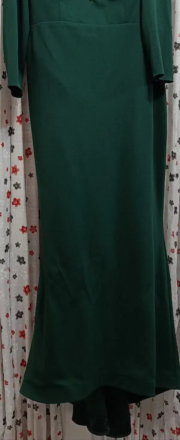 لباس مجلسی|لباس|آستانه اشرفیه, |دیوار