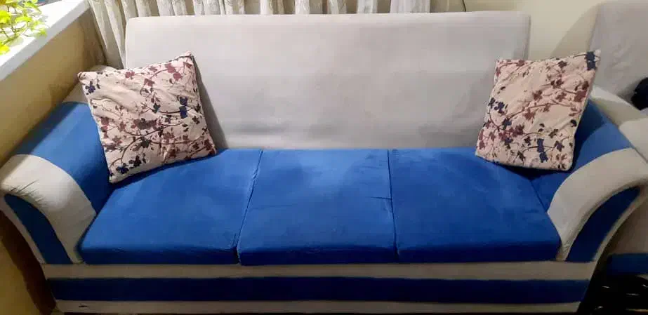 مبل ۷ نفره با میز وسط|مبلمان خانگی و میز عسلی|تهران, دهم فروردین|دیوار