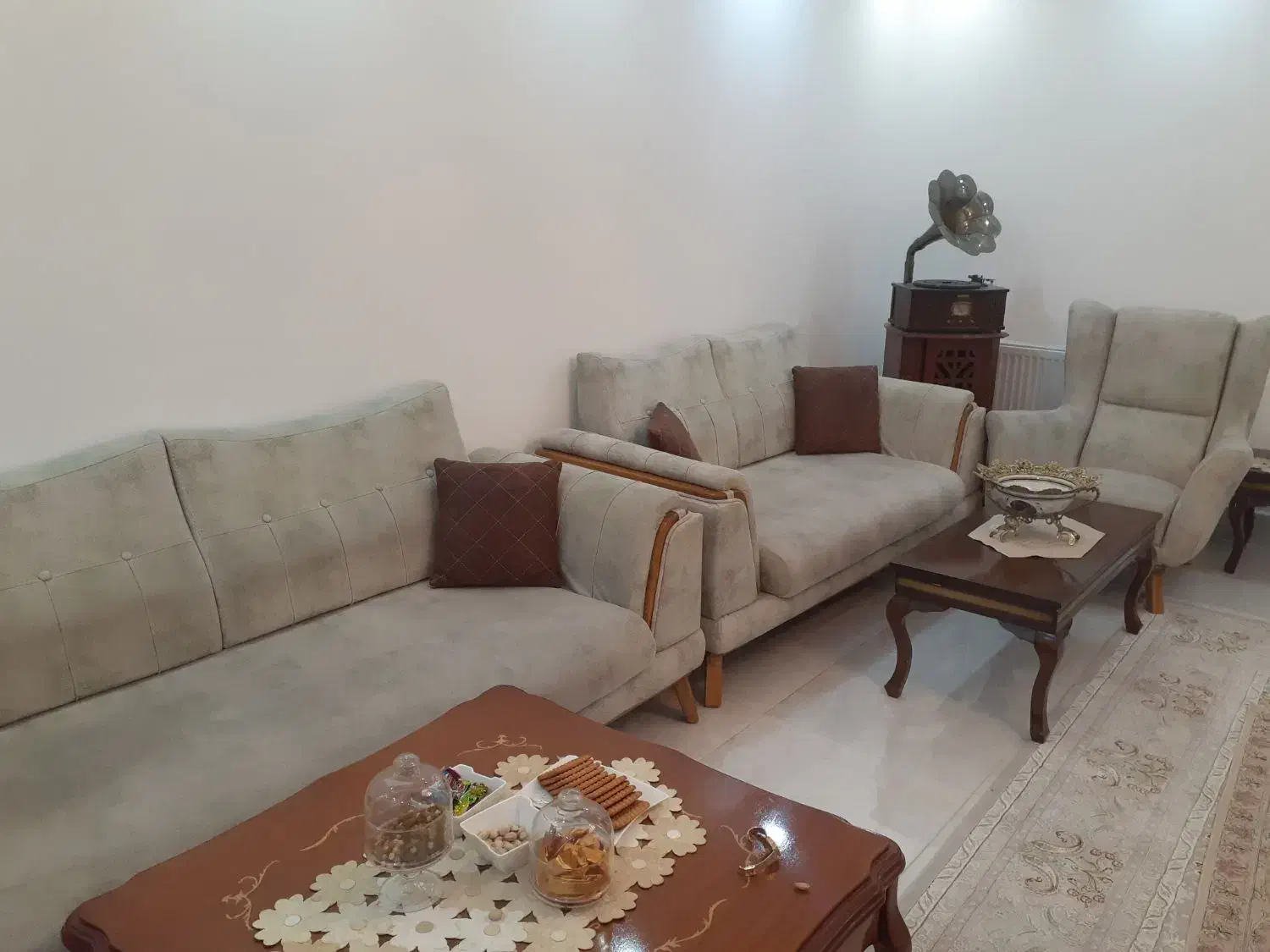 مبل ۷ نفره|مبلمان خانگی و میز عسلی|سبزوار, جوادیه شرقی|دیوار