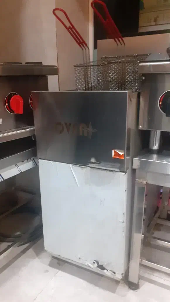 سرخ کن آون|کافی‌شاپ و رستوران|شاندیز, |دیوار