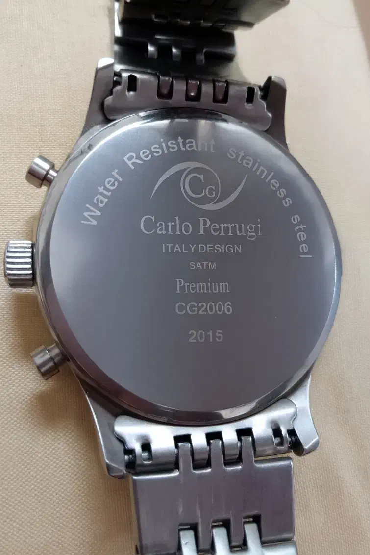 ساعت سه موتور فعال|ساعت|نجف‌آباد, منتظری شمالی|دیوار