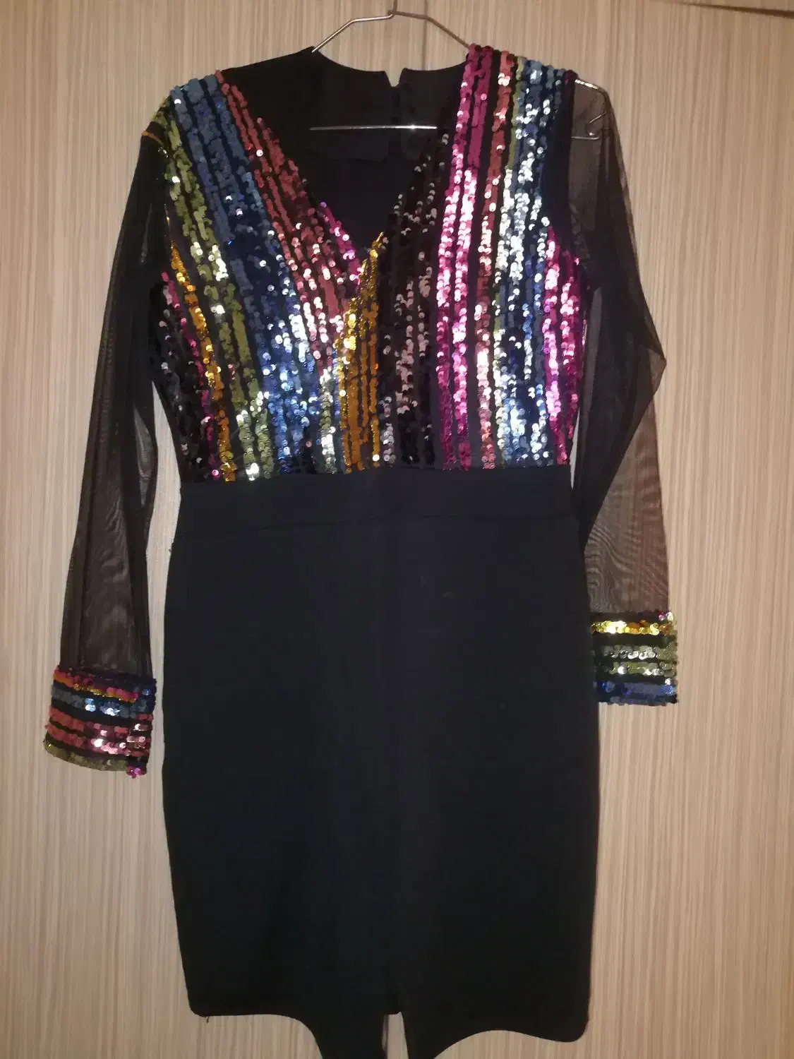 لباس مجلسی|لباس|تبریز, |دیوار