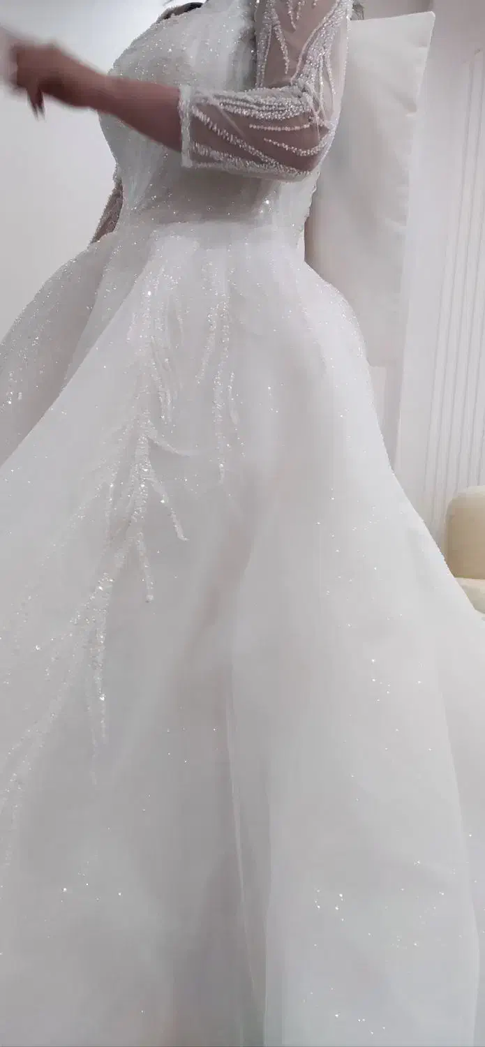 لباس عروس فروش فوری|لباس|اندیشه, اندیشه فاز ۳|دیوار