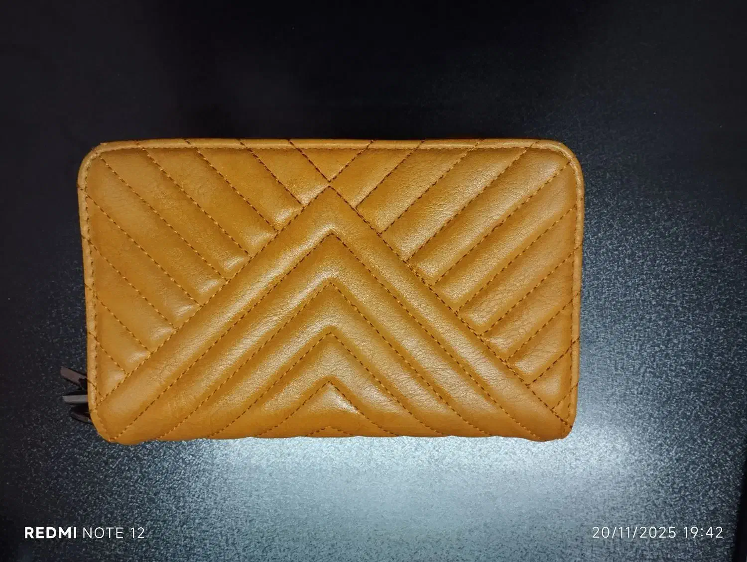 کیف دستی|کیف، کفش، کمربند|پرند, فاز ۲|دیوار