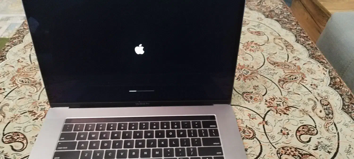 مک‌بوک پرو 15 اینچ|رایانه همراه|اصفهان, کوی ولی عصر|دیوار