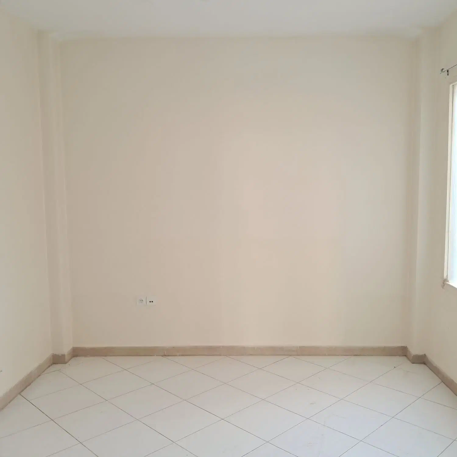 120 متر / سه خواب / با آسانسور