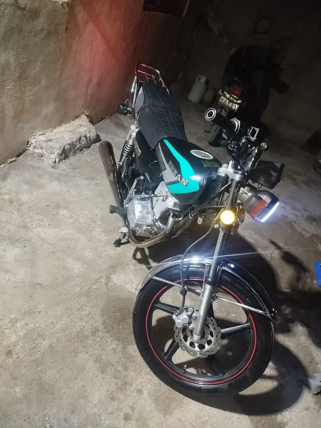 احسان 200|موتورسیکلت|مشهد, عامل|دیوار