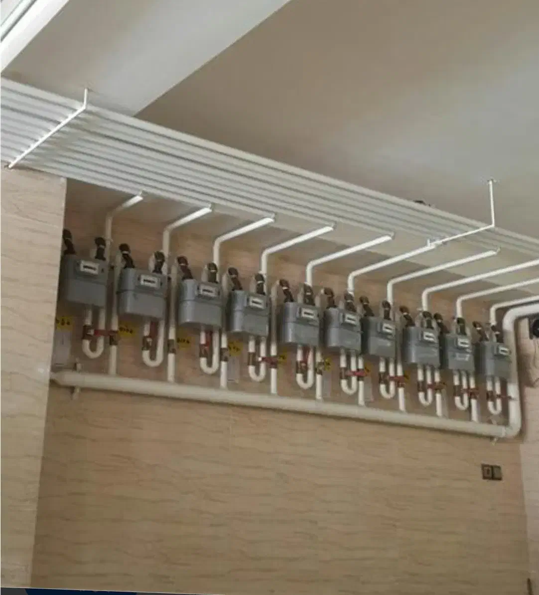 لوله کشی آب.گاز.نصب شیرآلات وشوفاژ .|خدمات پیشه و مهارت|بهارستان, |دیوار