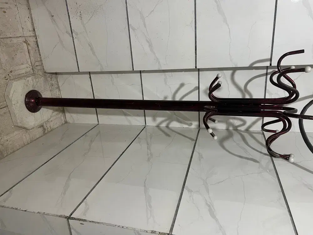 جالباسی ایستاده|بندرخت و رختآویز|مشهد, رستگار|دیوار