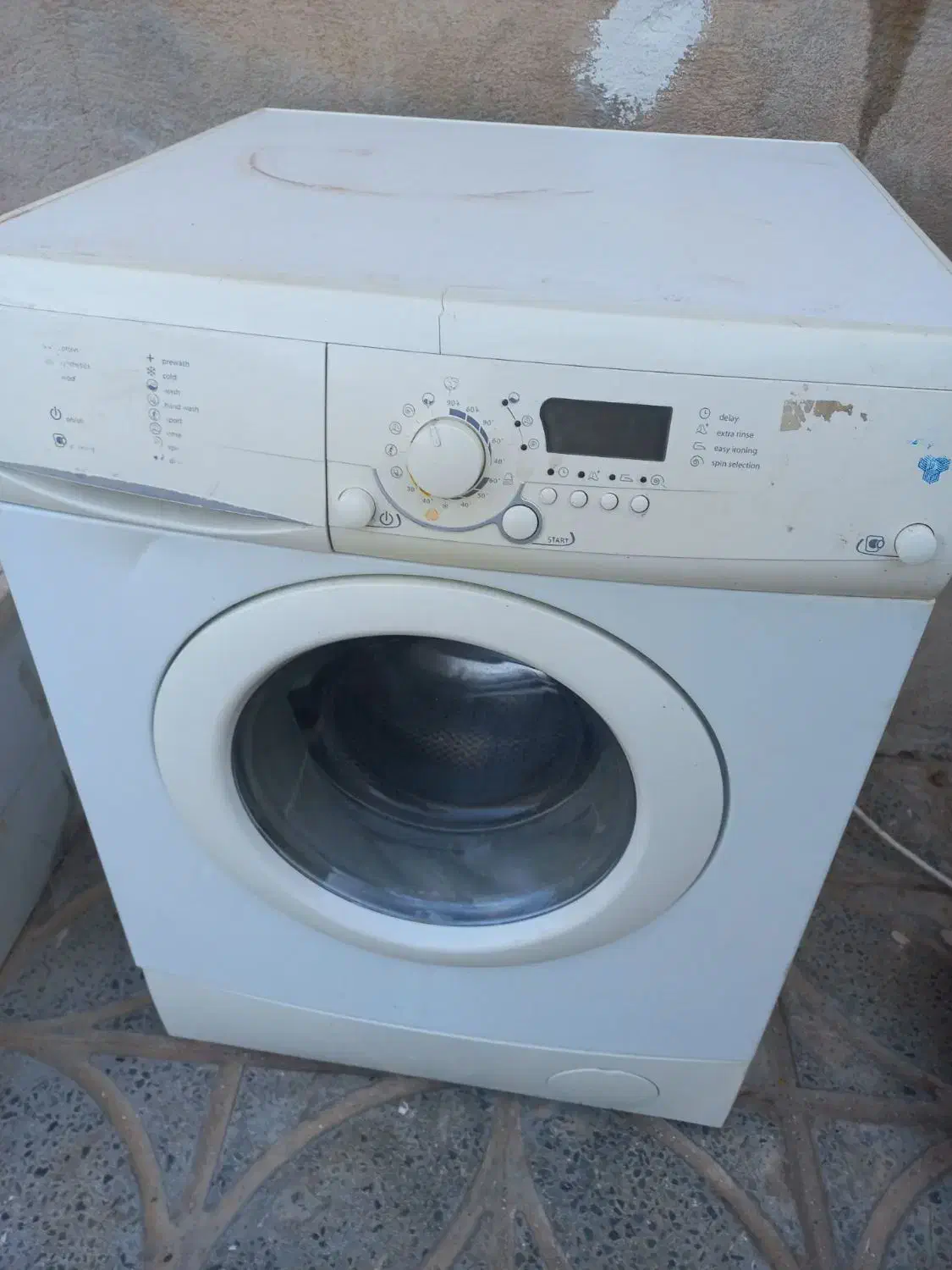 ماشین لباس شویی|ماشین لباسشویی و خشک‌کن لباس|ایوان, |دیوار