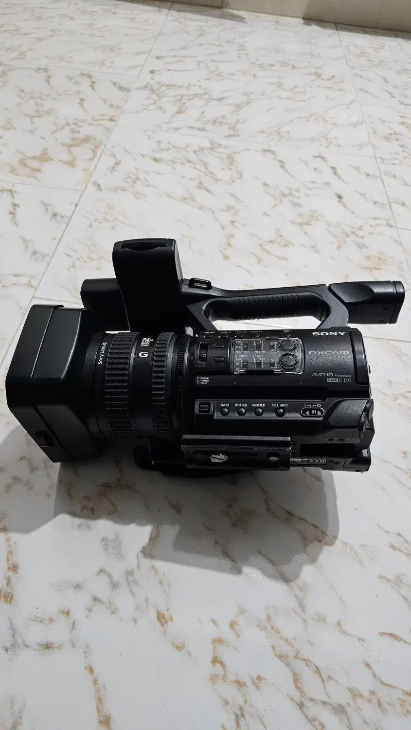 فروش دوربین انیکس ۱۰۰  nx100|دوربین عکاسی و فیلم‌برداری|اصفهان, قائمیه|دیوار