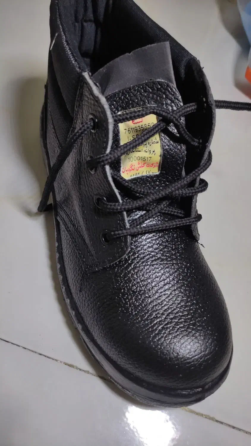 کفش ایمنی/ سایز۴۰ / سایز ۴۱|کیف، کفش، کمربند|گرمدره, |دیوار